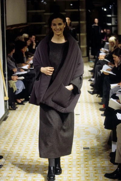 Look 12